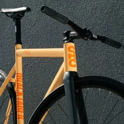 FIXED & SINGLE SPEED State Bicycle – 6061 Black Label V2 – Peach -Pas Cher Roues Magasin fixie75 state bicycle co 6061 black label peach 12 1