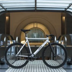 FIXED & SINGLE SPEED State Bicycle – Undefeated 2015 17 FIXED & SINGLE SPEED State Bicycle – Undefeated 2015 -Pas Cher Roues Magasin state bicycle co fixie 6061 undefeated 7 1